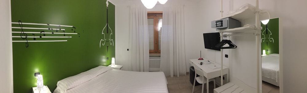 Lo Scoiattolo Piedmont Bike Hotel Pralormo Exterior foto